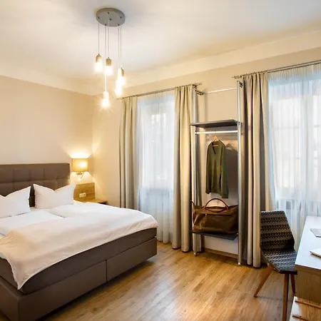 Boardinghouse 3*