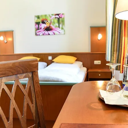 Boardinghouse Hotel