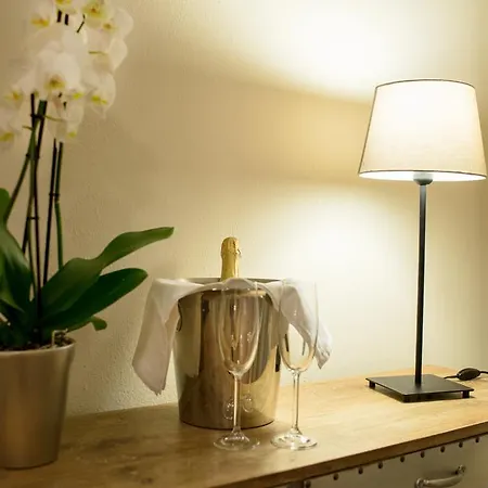 Hotel Boardinghouse
