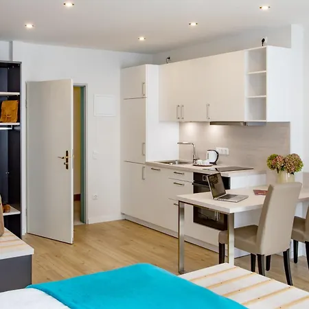 Boardinghouse Muenchner Hof Szálloda 3*