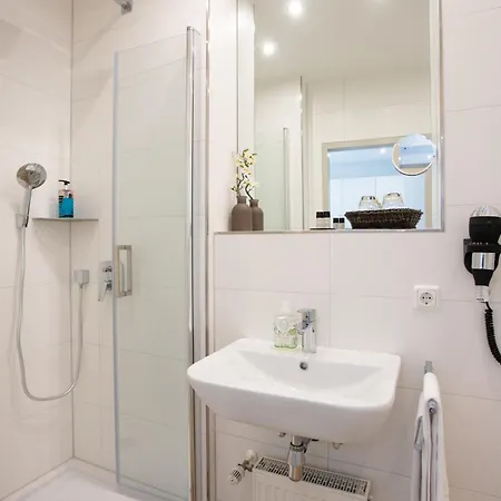 ホテル Boardinghouse Muenchner Hof 3*