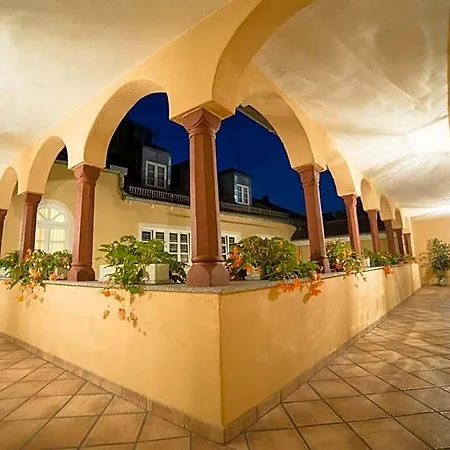 Boardinghouse Muenchner Hof 호텔